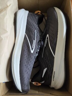 Men's Brooks Hyperion Running Shoes